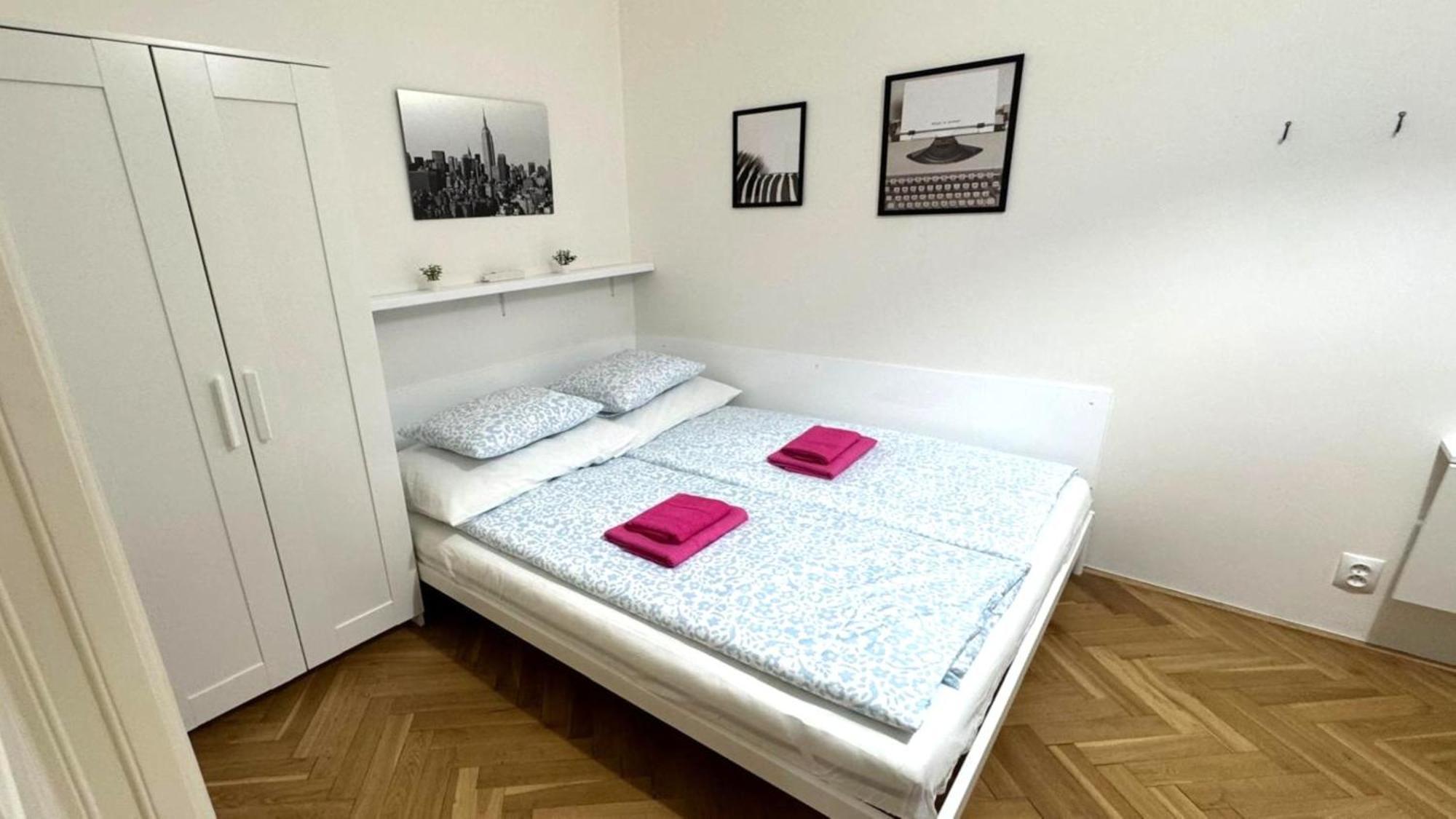 Side Street Apartments Prag Exterior foto
