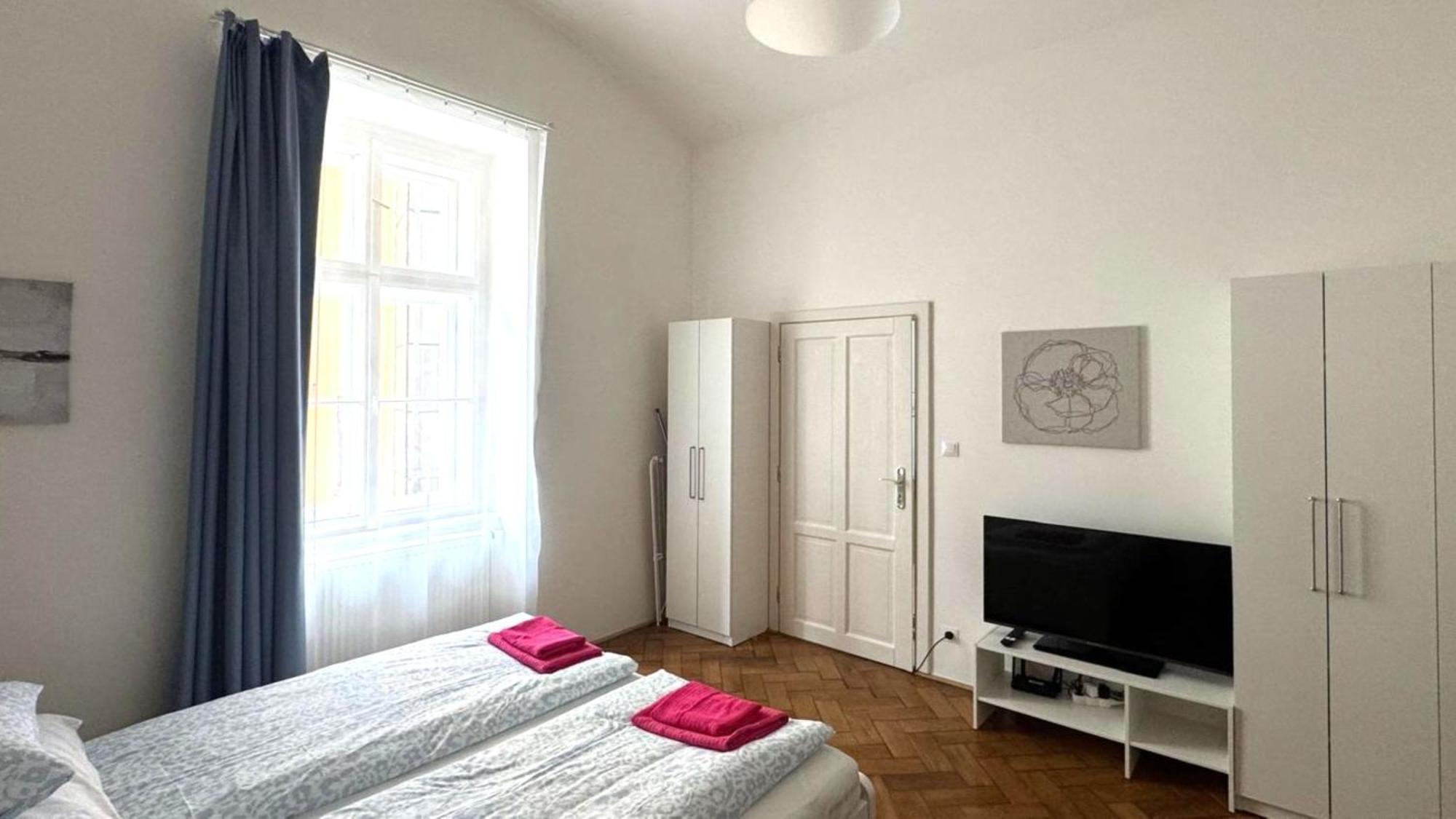 Side Street Apartments Prag Exterior foto